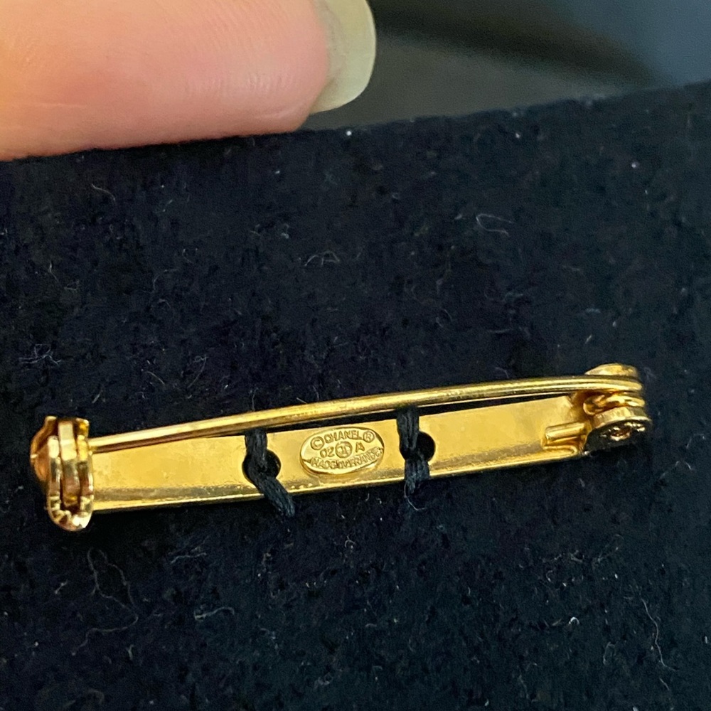 Chanel CC logo purse pin brooch - Picture 3 of 7
